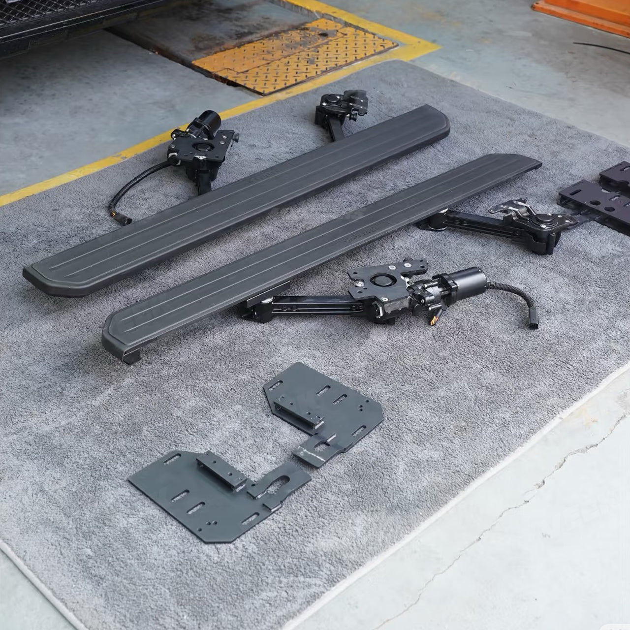 Long Electric Running Boards/Electric Side Steps for 2019–2025 G Wagon W463A/W465 G63/G500 Extra Exterior Kits