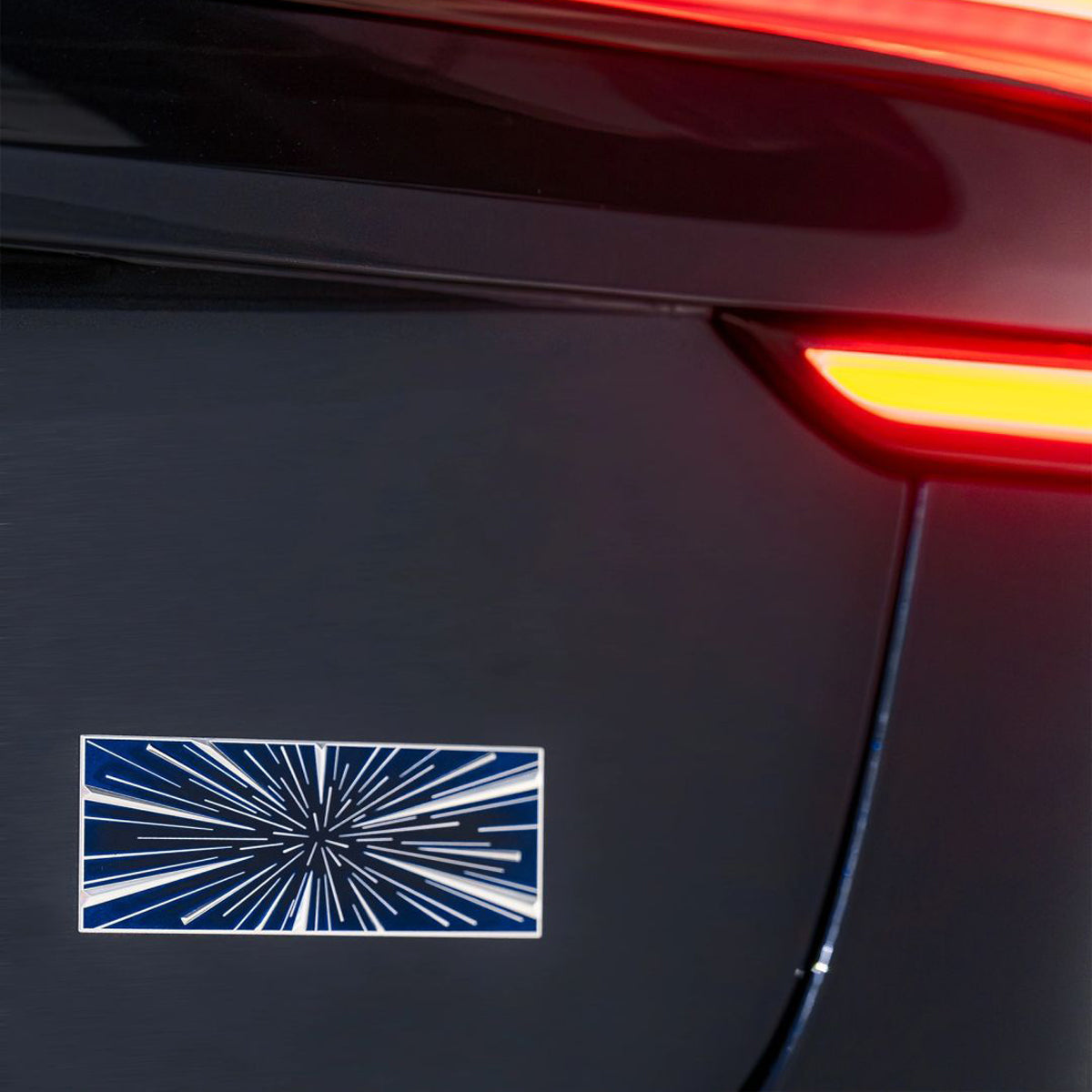 Model /S/3/X/Y/Highland High-Performance Rear Emblem Decal
