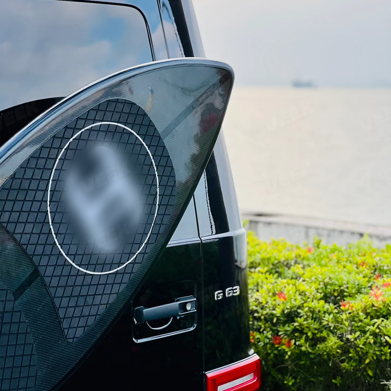 Carbon Fiber Channel-Style Surfboard for G-Class W463/W463A/W465