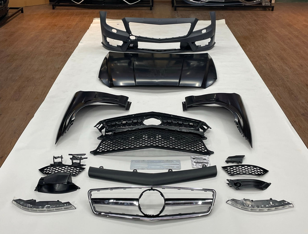 Mercedes CLS W218 2011-2014 Upgrade to GLS63 AMG  Body Kit