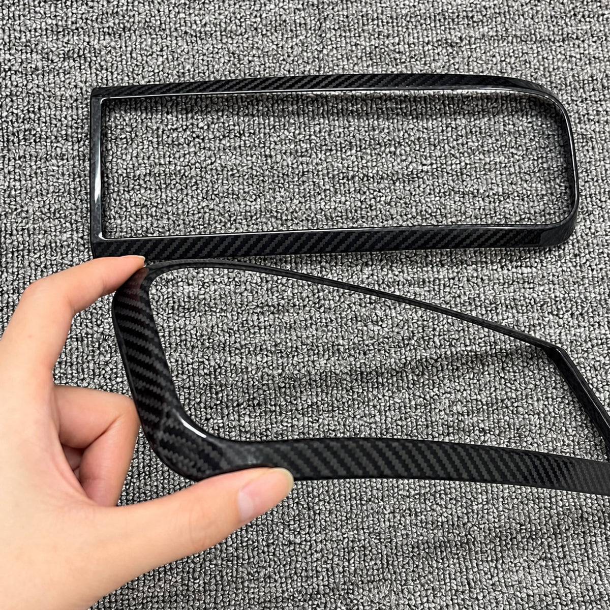 W465 Dry Carbon Fiber Taillight Bezels for 2025+ Mercedes-Benz G-Class