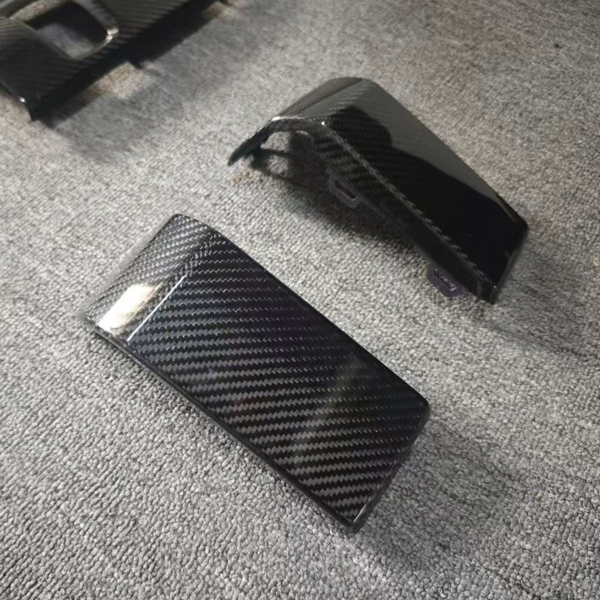 2025+ Mercedes-Benz W465 G63 Carbon Fiber Front and Rear Bumper Corner Trims