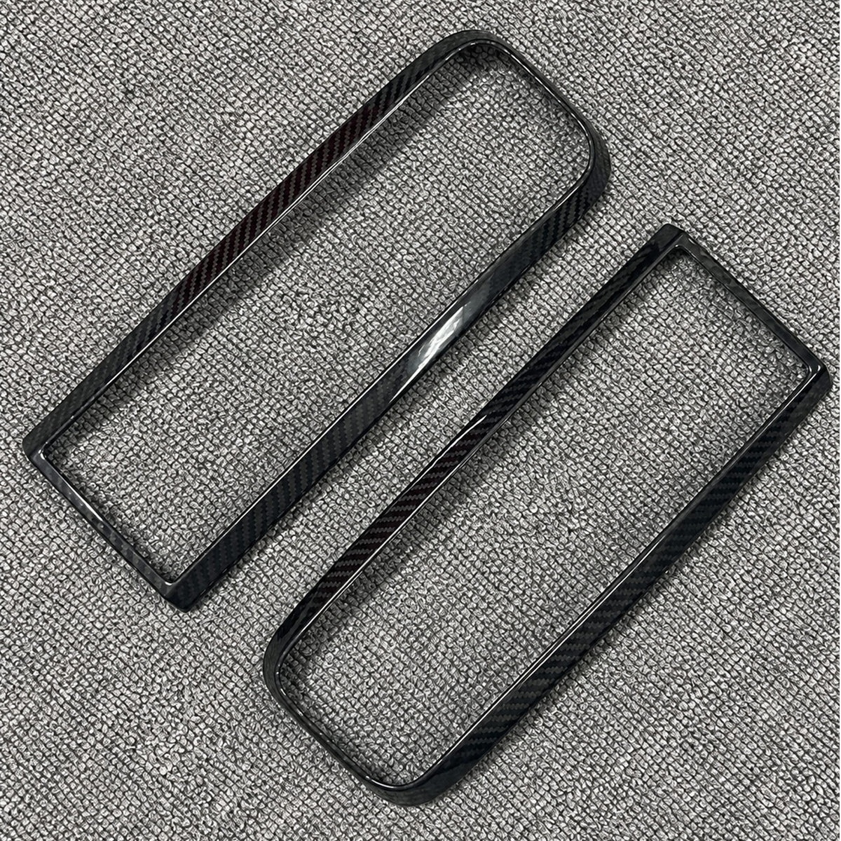 W465 Dry Carbon Fiber Taillight Bezels for 2025+ Mercedes-Benz G-Class