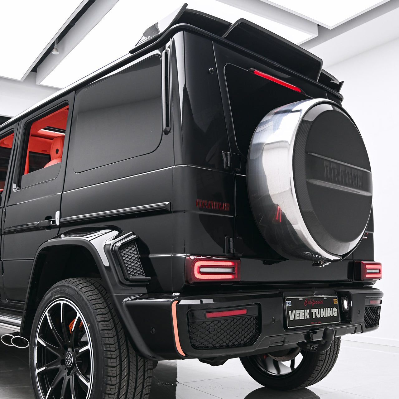 Mercedes AMG G63 W463A spare tire cover detail