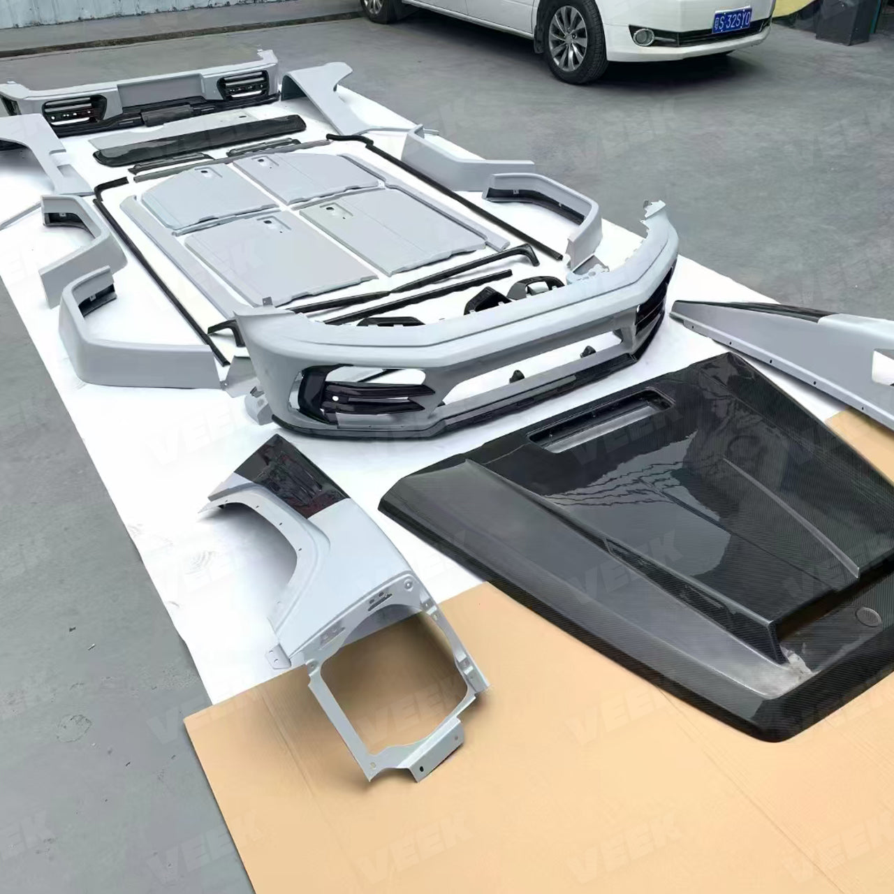 Custom Mansory-Style Dry Carbon Fiber Kit for Mercedes-Benz G-Class W463A