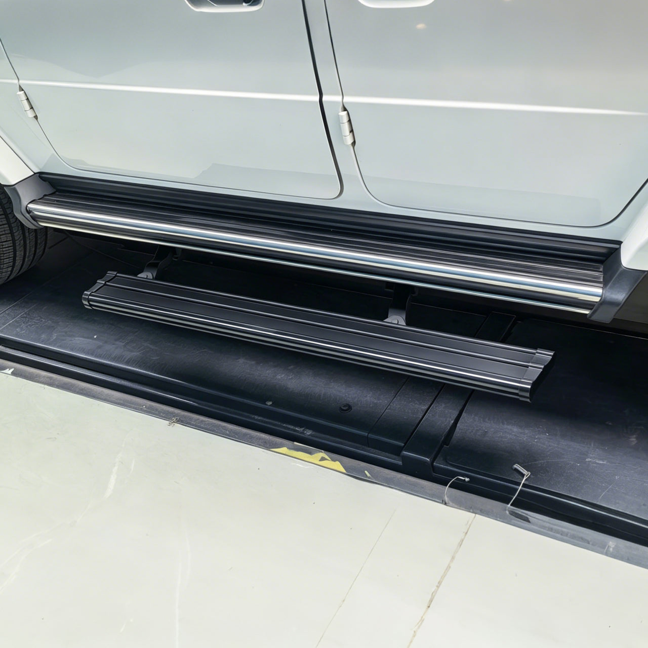 Electric Power Running Boards/Electric Side Steps for 2019–2026 G Wagon W463A/W465 G63/G500/G550/G350/G400 Extra Exterior Kits