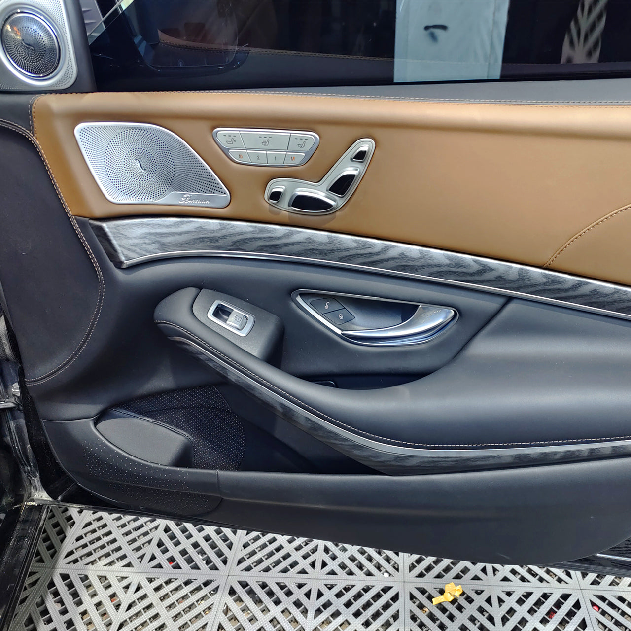 Mercedes-Benz S Class W221（2005 -2013）Interior Upgrade Old to New  W222（ 2020 ） Interior Kit