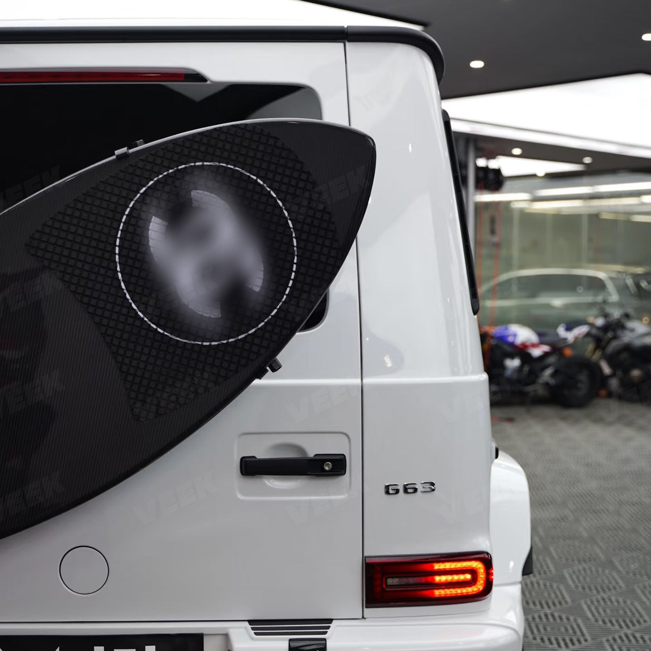 Carbon Fiber Channel-Style Surfboard for Mercedes G-Class