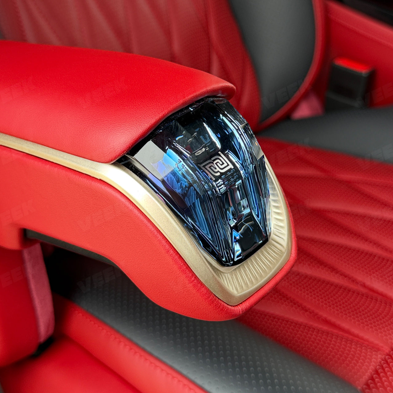 Adjustable rear-seat system for G-Class W465