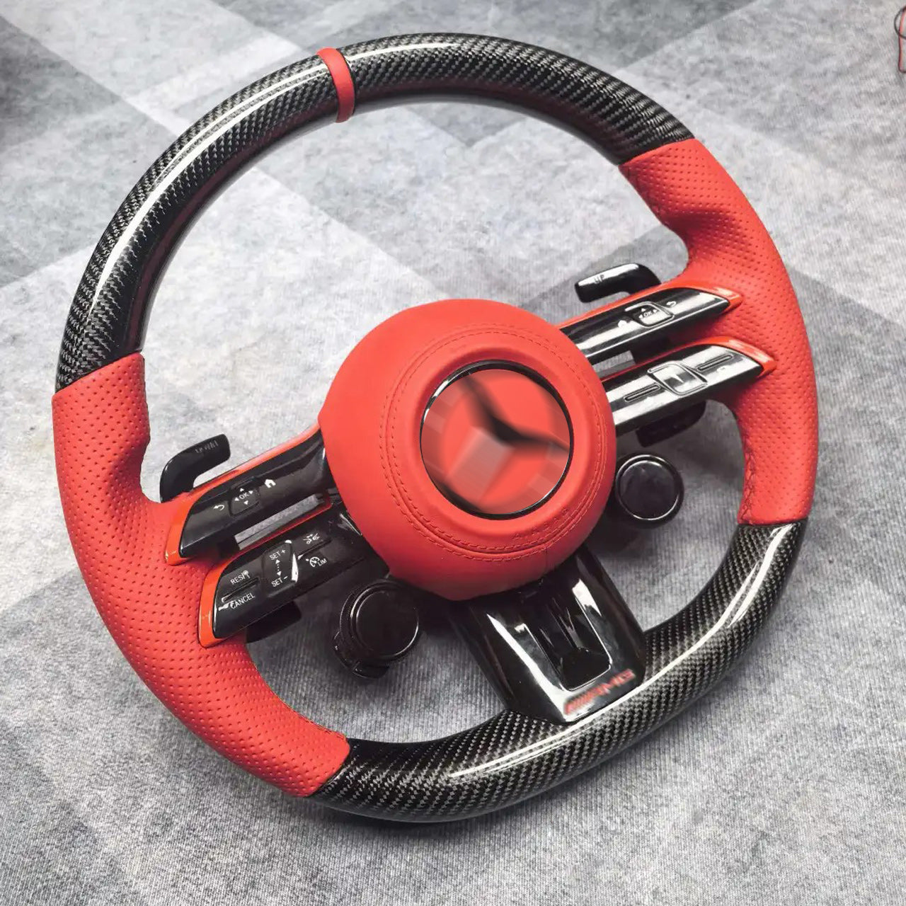 Custom Carbon Fibre AMG Steering Wheel for 2025–2026 Mercedes-Benz G-Class W465