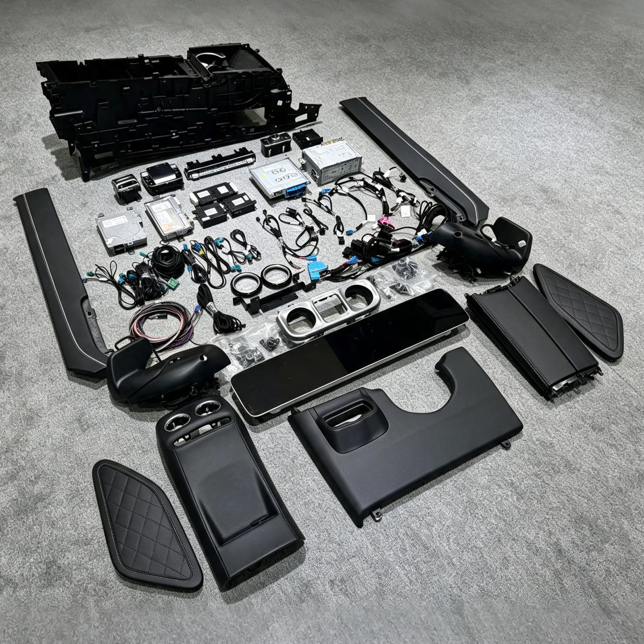 Mercedes W463A G-Class Upgrade to W465 Interior Kit – 24.6" Screen, AC Panel & Touchpad Full Set